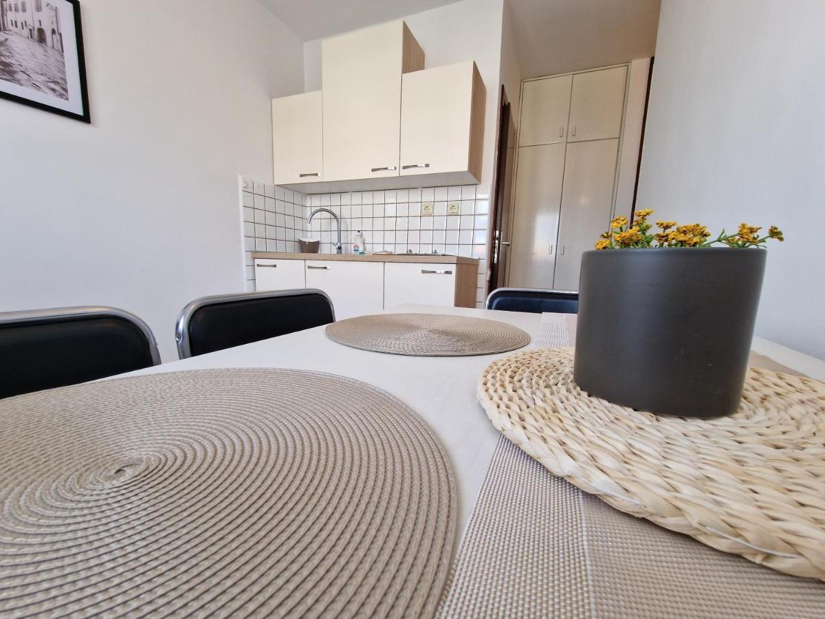 Apartments Katarina - New Renovated Rovinj Exterior foto