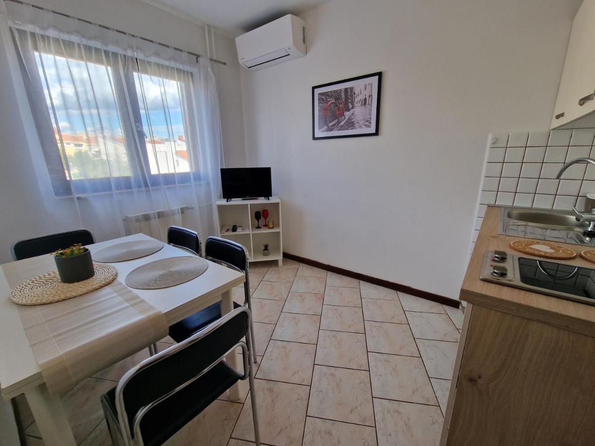 Apartments Katarina - New Renovated Rovinj Exterior foto